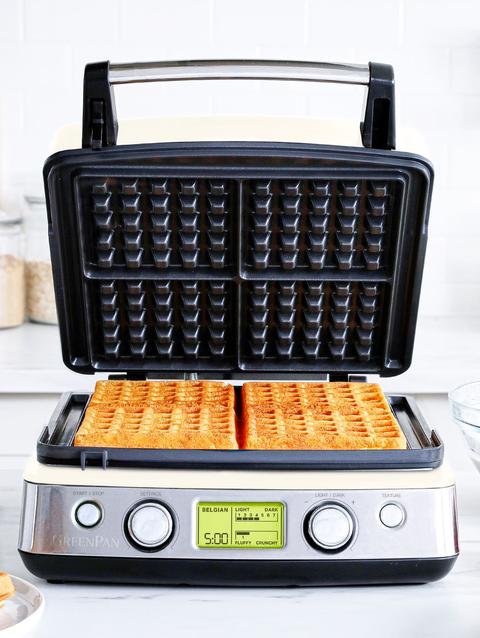 GreenPan Elite Ceramic Nonstick 4-Square Waffle Maker | Cloud Cream