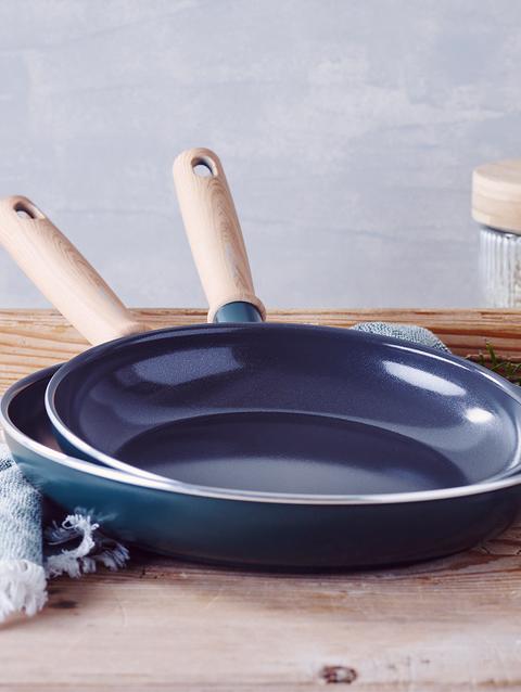 GreenPan Hudson Ceramic Nonstick 9.5" and 11" Frypan Set | Forest Green